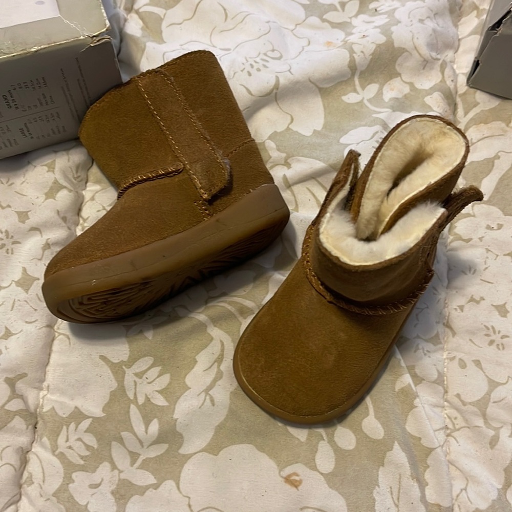 Ugg baby size small 6-12 month brand new